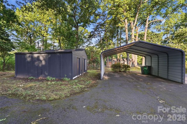 4314 Ivanhoe Place, Charlotte, NC 28205
