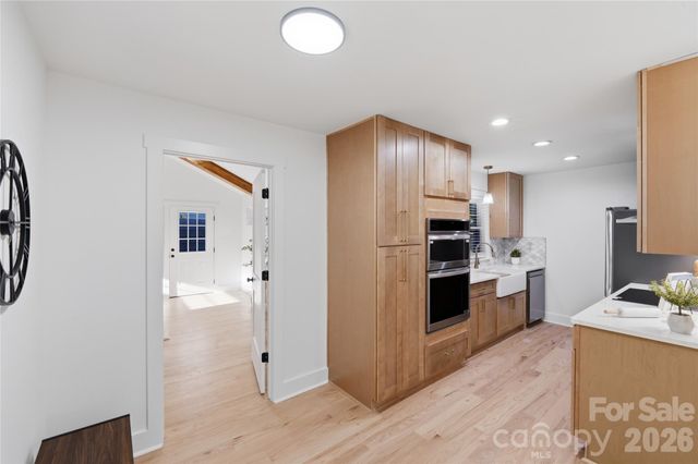 4314 Ivanhoe Place, Charlotte, NC 28205