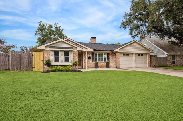 6206 Golden Forest Drive, Houston, TX 77092