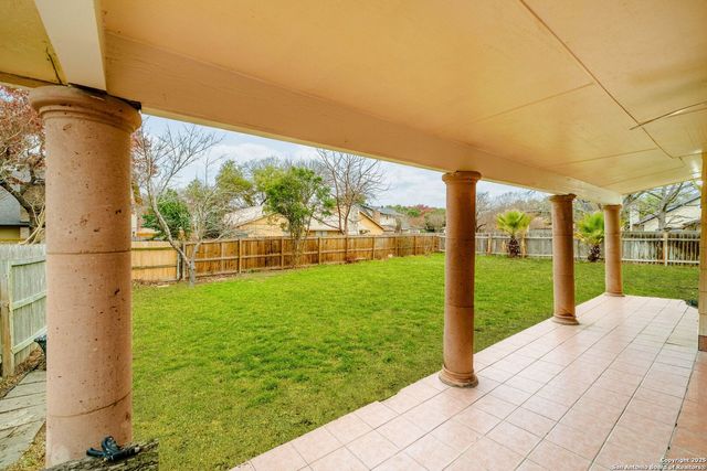 15809 HORSE CREEK ST, San Antonio, TX 78232
