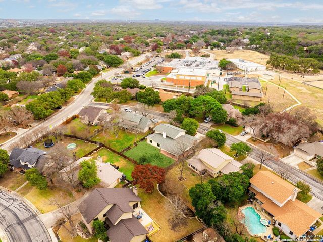 15809 HORSE CREEK ST, San Antonio, TX 78232