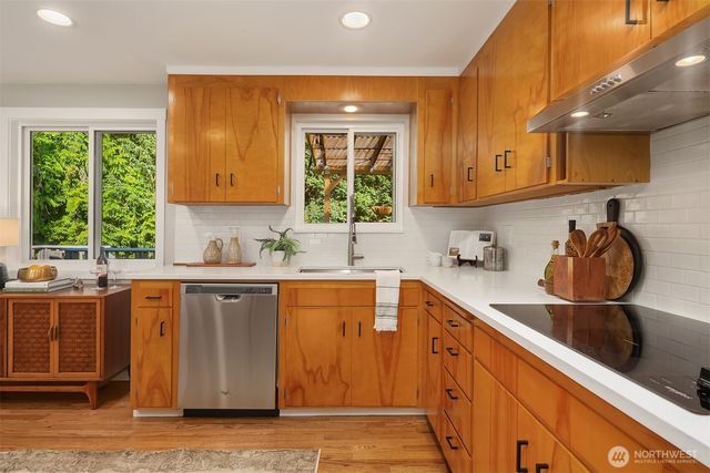 23823 86th Avenue W, Edmonds, WA 98026