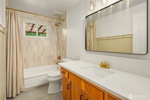 23823 86th Avenue W, Edmonds, WA 98026