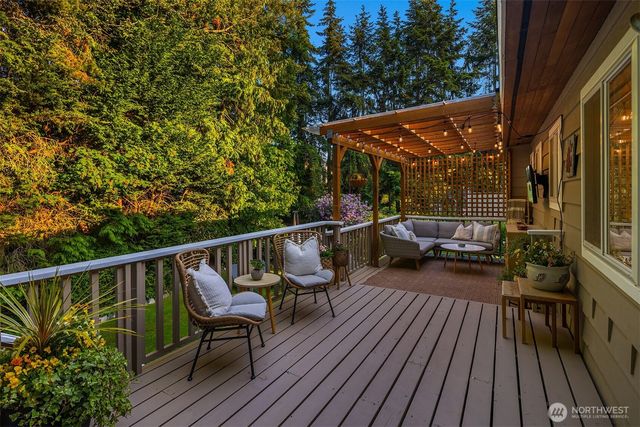 23823 86th Avenue W, Edmonds, WA 98026