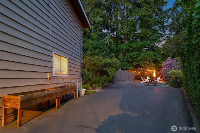 23823 86th Avenue W, Edmonds, WA 98026