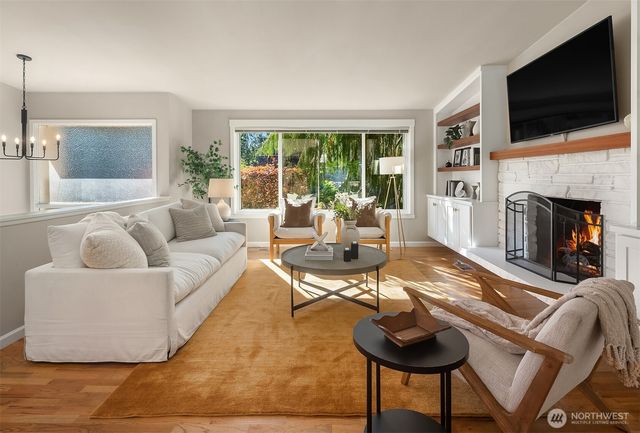 23823 86th Avenue W, Edmonds, WA 98026