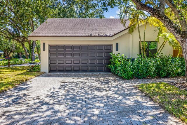 8120 SW 162nd St, Palmetto Bay, FL 33157