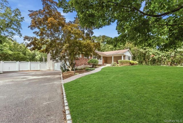 274 Marlin Street, Dix Hills, NY 11746