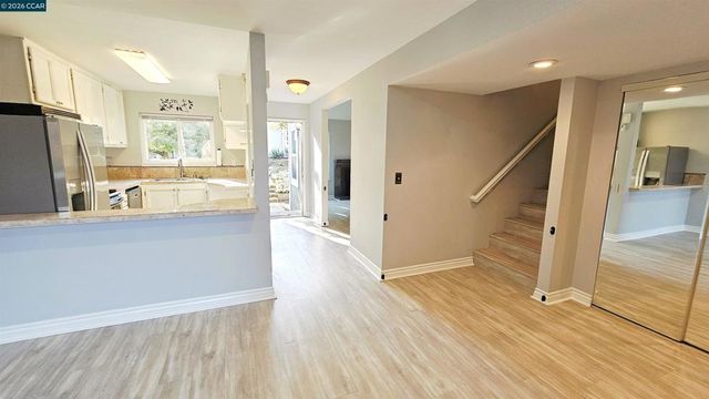 347 Scottsdale Rd, Pleasant Hill, CA 94523