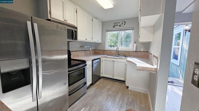 347 Scottsdale Rd, Pleasant Hill, CA 94523