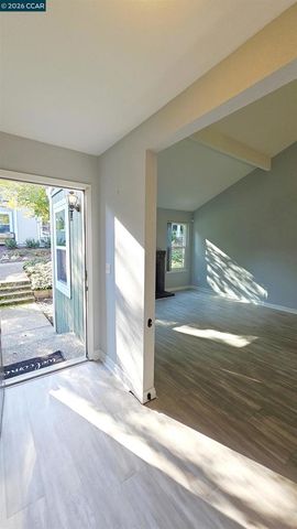 347 Scottsdale Rd, Pleasant Hill, CA 94523