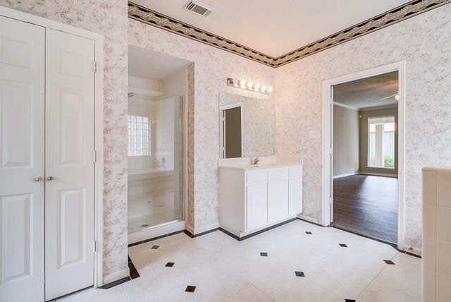 17323 Jackson Pines Drive, Houston, TX 77090