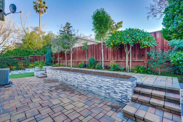 22014 Baxley Court, Cupertino, CA 95014