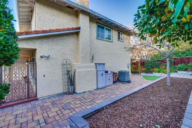 22014 Baxley Court, Cupertino, CA 95014