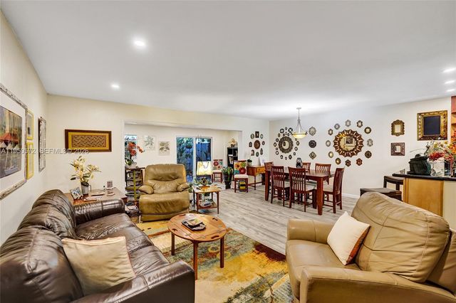 3302 Farragut St 5C, Hollywood, FL 33021