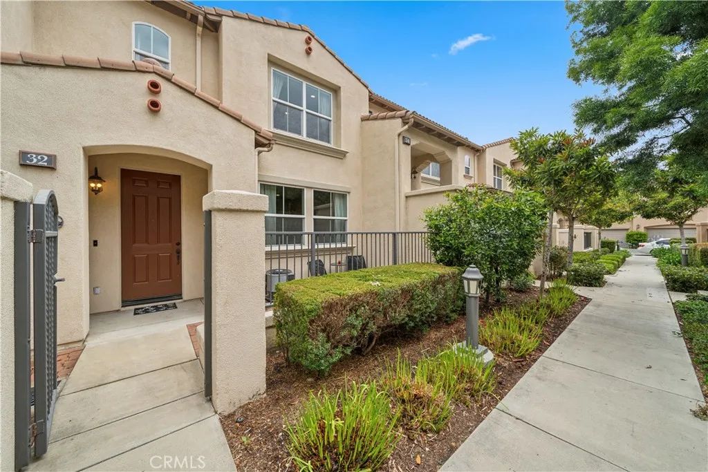 32 New Season, Irvine, CA 92602