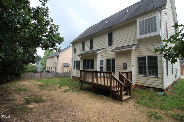 304 Peachtree Point Court, Cary, NC 27513