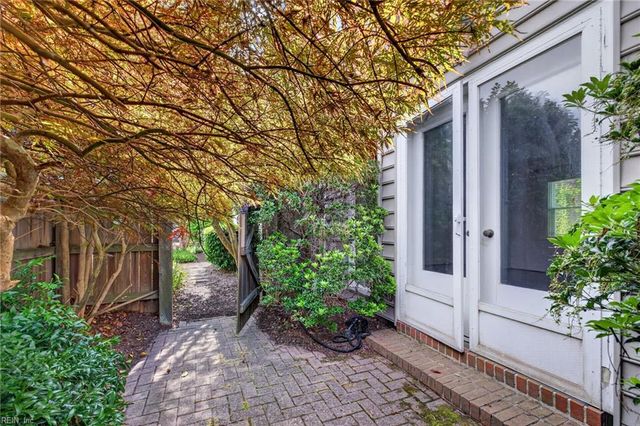 110 75th ST, Virginia Beach, VA 23451