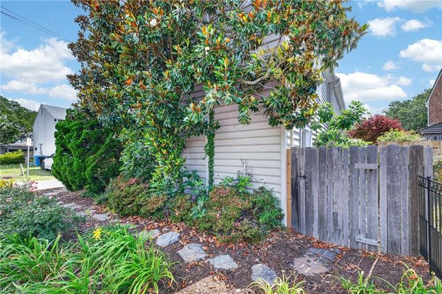 110 75th ST, Virginia Beach, VA 23451