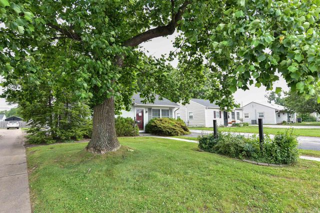 621 W Mill Road, Evansville, IN 47710