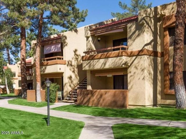 9415 N 99th Avenue 2, Peoria, AZ 85345