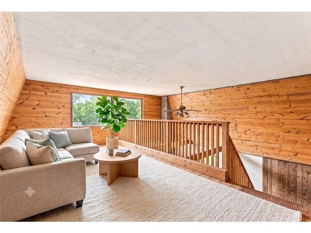 1174 Mckinley Drive, Hudson, WI 54016