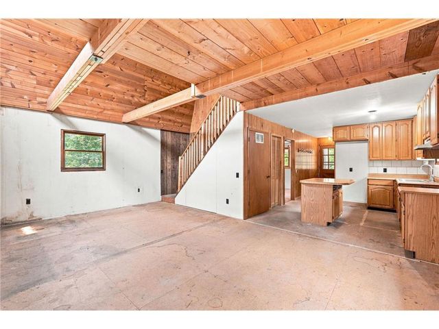 1174 Mckinley Drive, Hudson, WI 54016