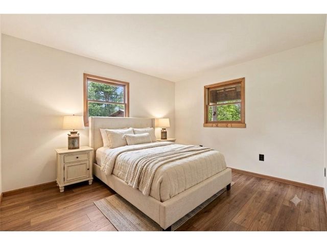 1174 Mckinley Drive, Hudson, WI 54016