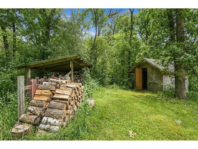 1174 Mckinley Drive, Hudson, WI 54016