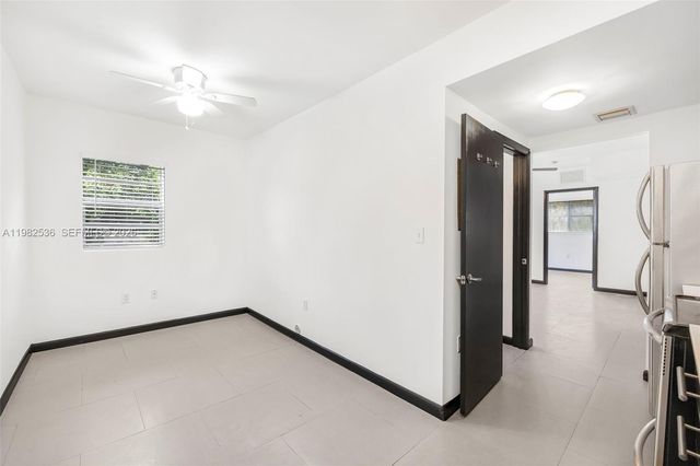 1876 SW 11th Ter 302, Miami, FL 33135