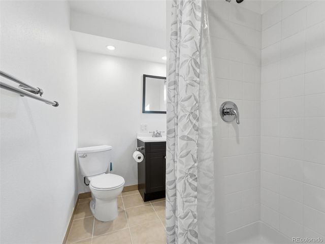 2249 S Yank Court, Lakewood, CO 80228