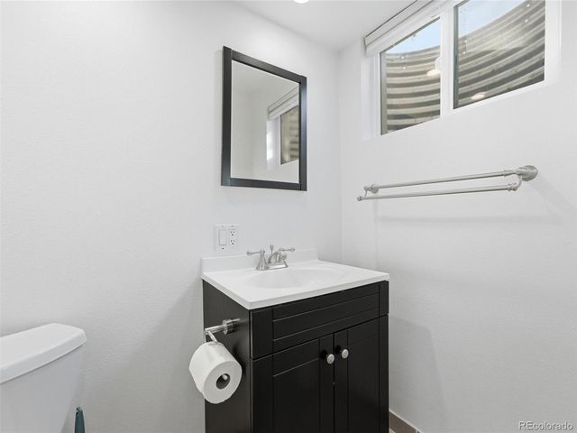 2249 S Yank Court, Lakewood, CO 80228