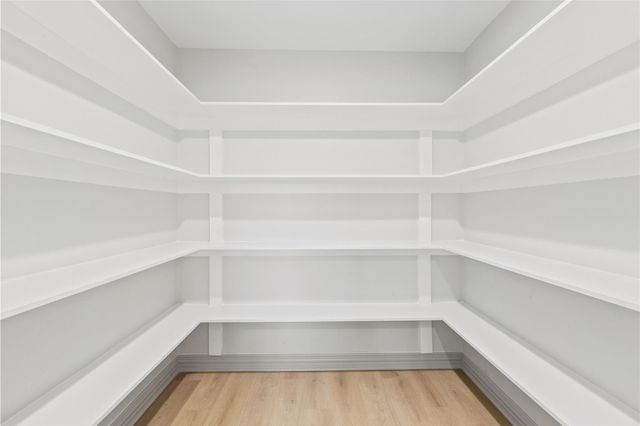 925 County Road 737b, Alvin, TX 77511