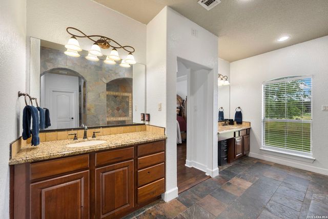 31621 RETAMA RDG, Bulverde, TX 78163