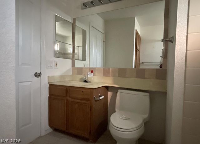 2641 South Durango Drive 102, Las Vegas, NV 89117