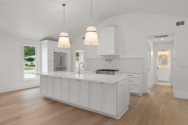 914 Cliffwood Drive, Mount Pleasant, SC 29464