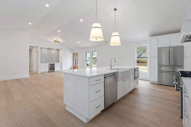 914 Cliffwood Drive, Mount Pleasant, SC 29464