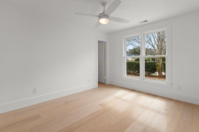 914 Cliffwood Drive, Mount Pleasant, SC 29464