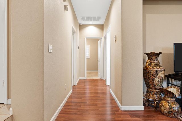 2302 E Rush Avenue, Fresno, CA 93730