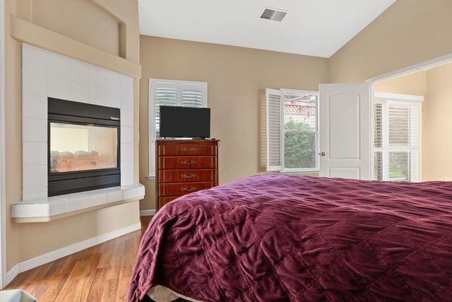 2302 E Rush Avenue, Fresno, CA 93730