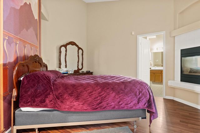 2302 E Rush Avenue, Fresno, CA 93730