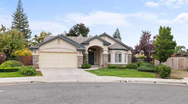 2302 E Rush Avenue, Fresno, CA 93730