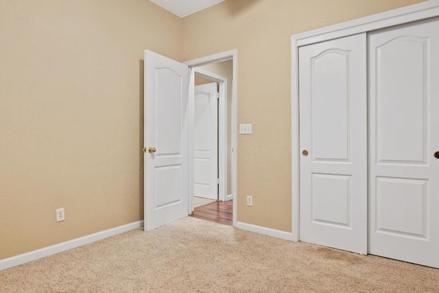 2302 E Rush Avenue, Fresno, CA 93730