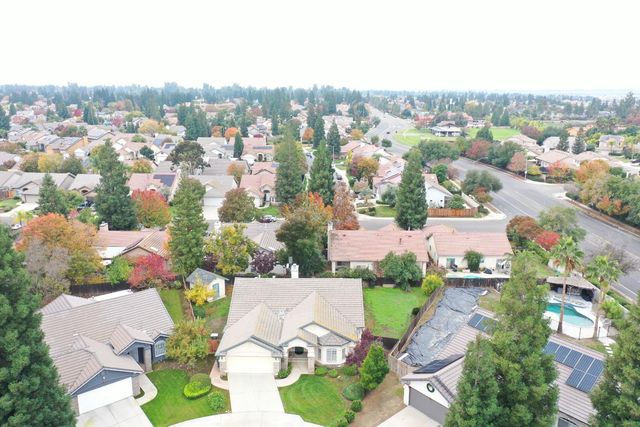 2302 E Rush Avenue, Fresno, CA 93730