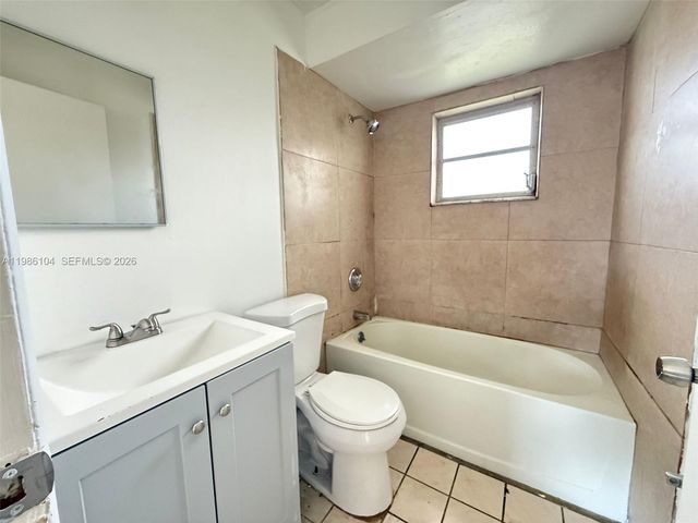 1703 Palm Drive A, Fort Myers, FL 33907