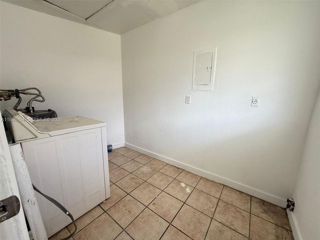 1703 Palm Drive A, Fort Myers, FL 33907