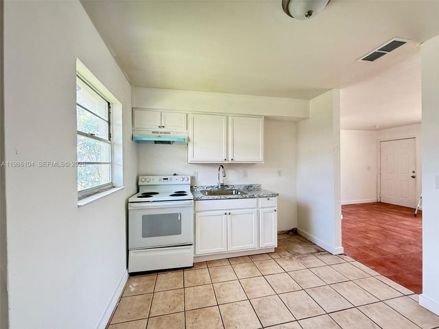 1703 Palm Drive A, Fort Myers, FL 33907