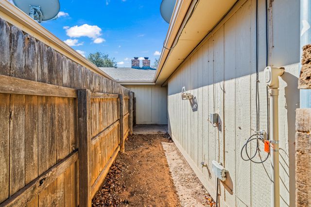 3102-3114 75th Street, Lubbock, TX 79423