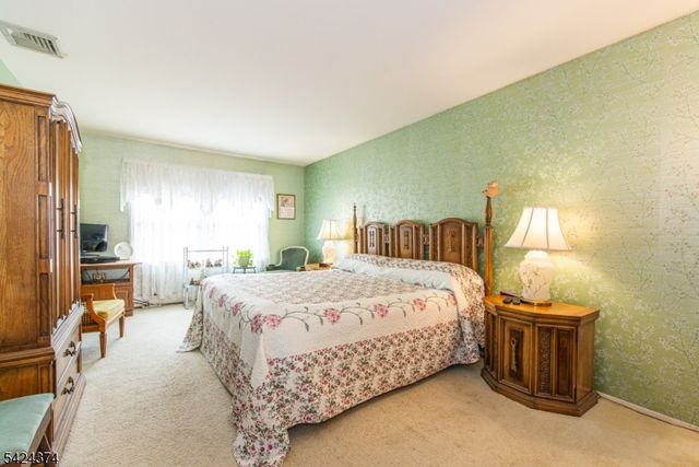 30 Clearfield Rd, Roxbury Twp., NJ 07876