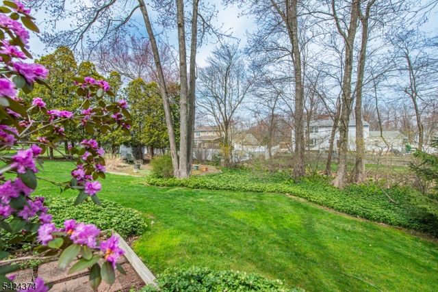 30 Clearfield Rd, Roxbury Twp., NJ 07876